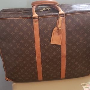 Louis Vuitton Monogram Canvas Keepall45